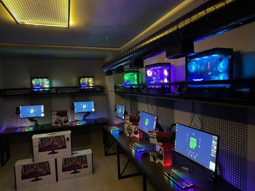 Level Up Gaming Club — əsas şəkil